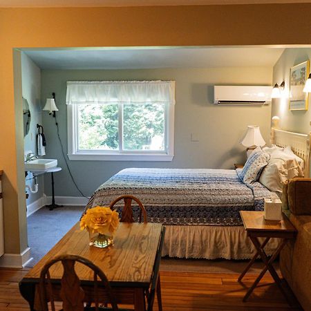 Sylvan Inn Bed & Breakfast Glen Arbor Exterior foto