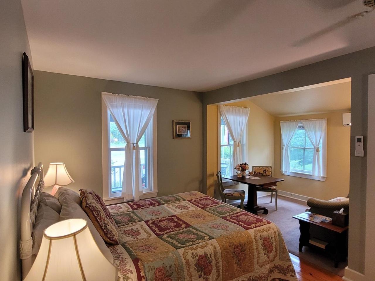 Sylvan Inn Bed & Breakfast Glen Arbor Exterior foto
